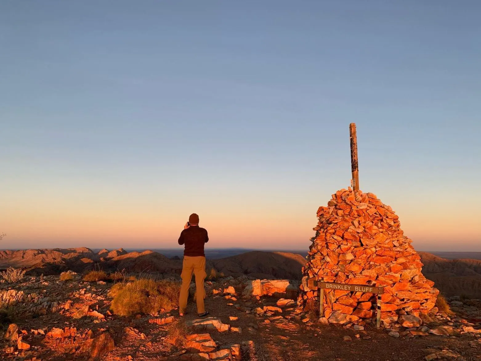 Brinkley Bluff, Larapinta Trail