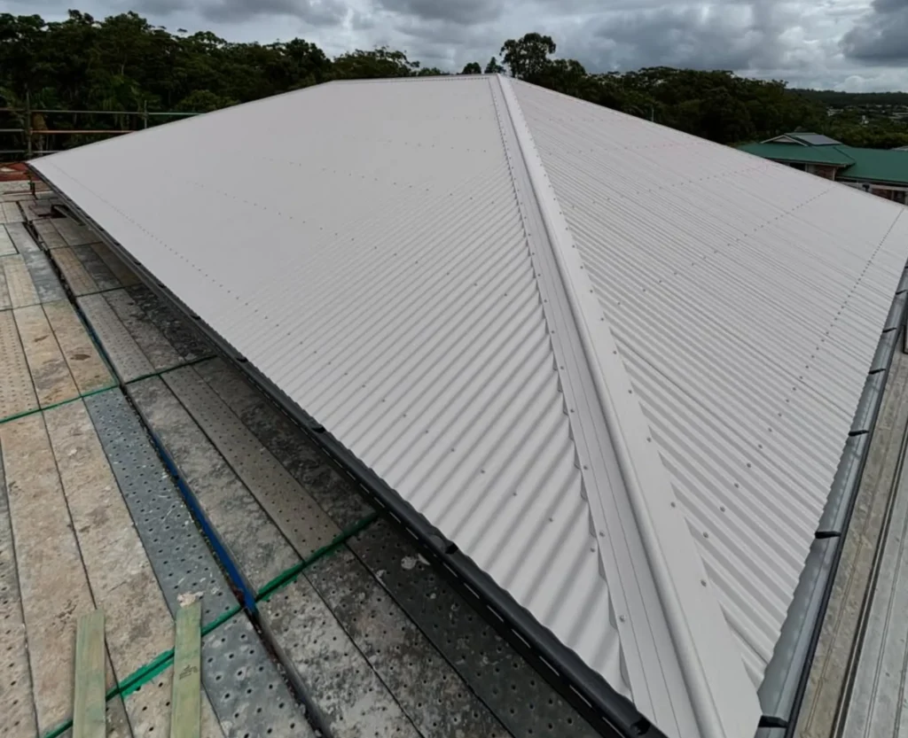 steam cleaning colorbond roof